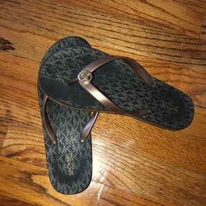 Michael Kors Flip-flops